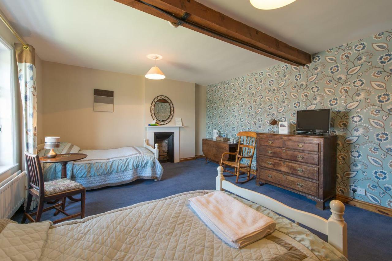 Moreton Hall Farm Bed and Breakfast Newport  Zewnętrze zdjęcie